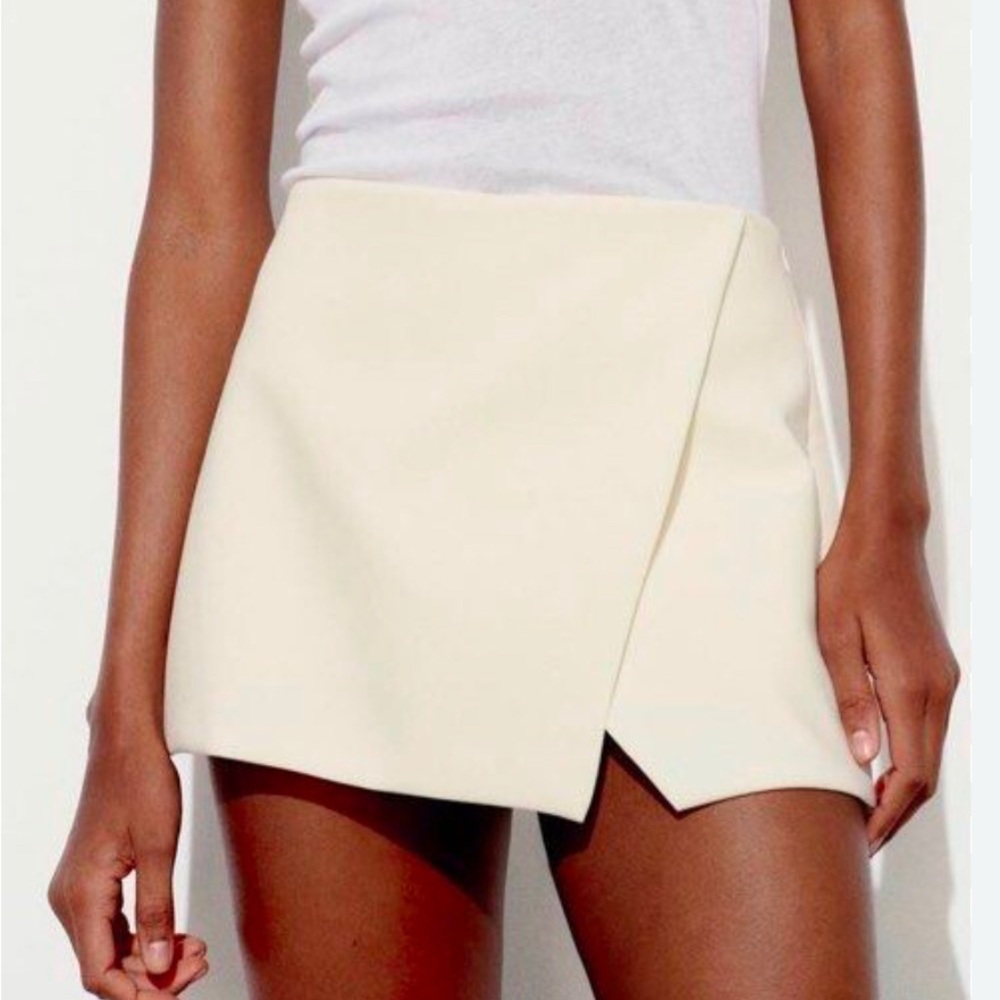 Zara White Skort